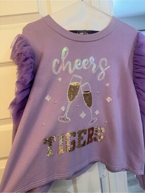 QUEEN OF SPARKLES Lavender LSU Tigers shirt m